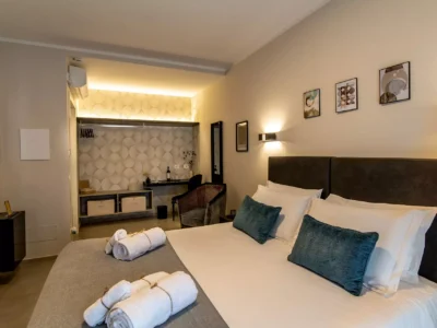 lucentumrooms-it-Deluxe-room-001