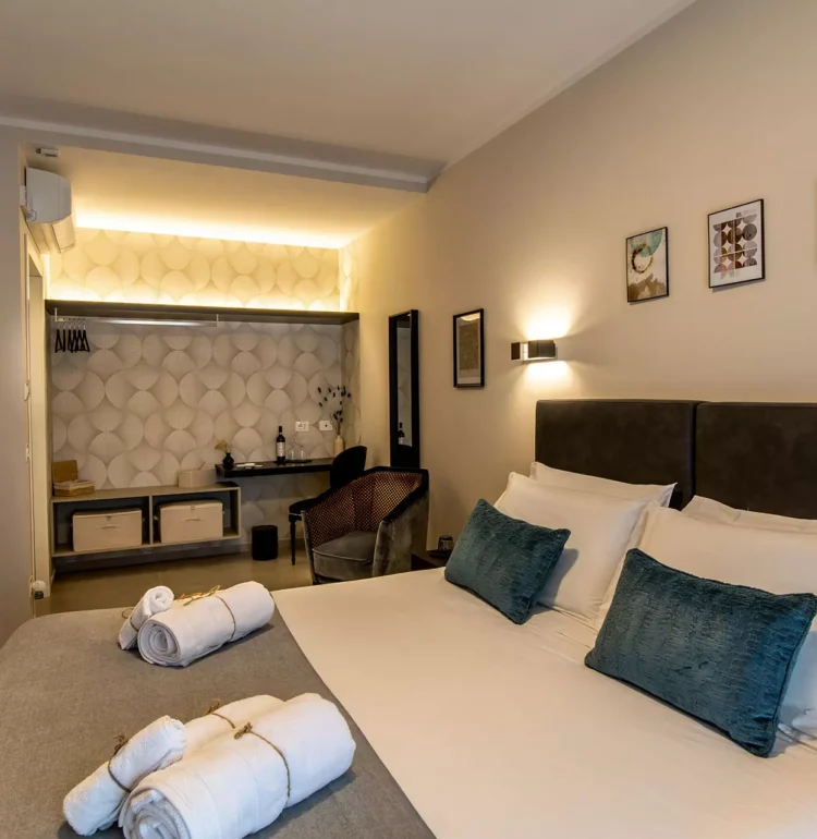 lucentumrooms-it-Deluxe-room-001