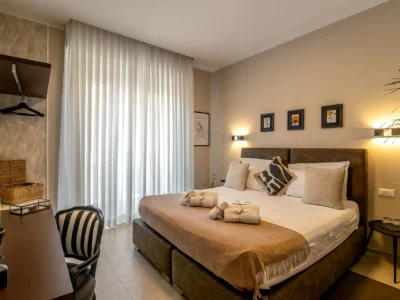lucentumrooms-it-sol-deluxe-double-wtih-balcony-001